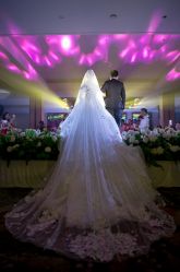 -艾米丽婚纱礼服