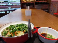 -小蛮椒麻辣烫·麻辣拌(青浦宝龙店)