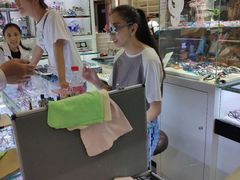 -臻美视爵眼镜·明月·依视路·蔡司折扣店(广渠门店)