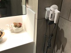-胖东来生活广场(健康路店)