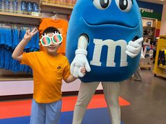 -m豆巧克力世界(上海世茂广场店)