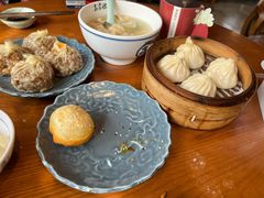 -鑫震源·苏式大虾生煎(山塘街店)