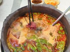 -贵府酸汤牛肉火锅·贵州老字号(飞山街店)