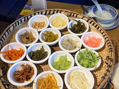 -包整·丝娃娃(一览甲秀楼风景店)