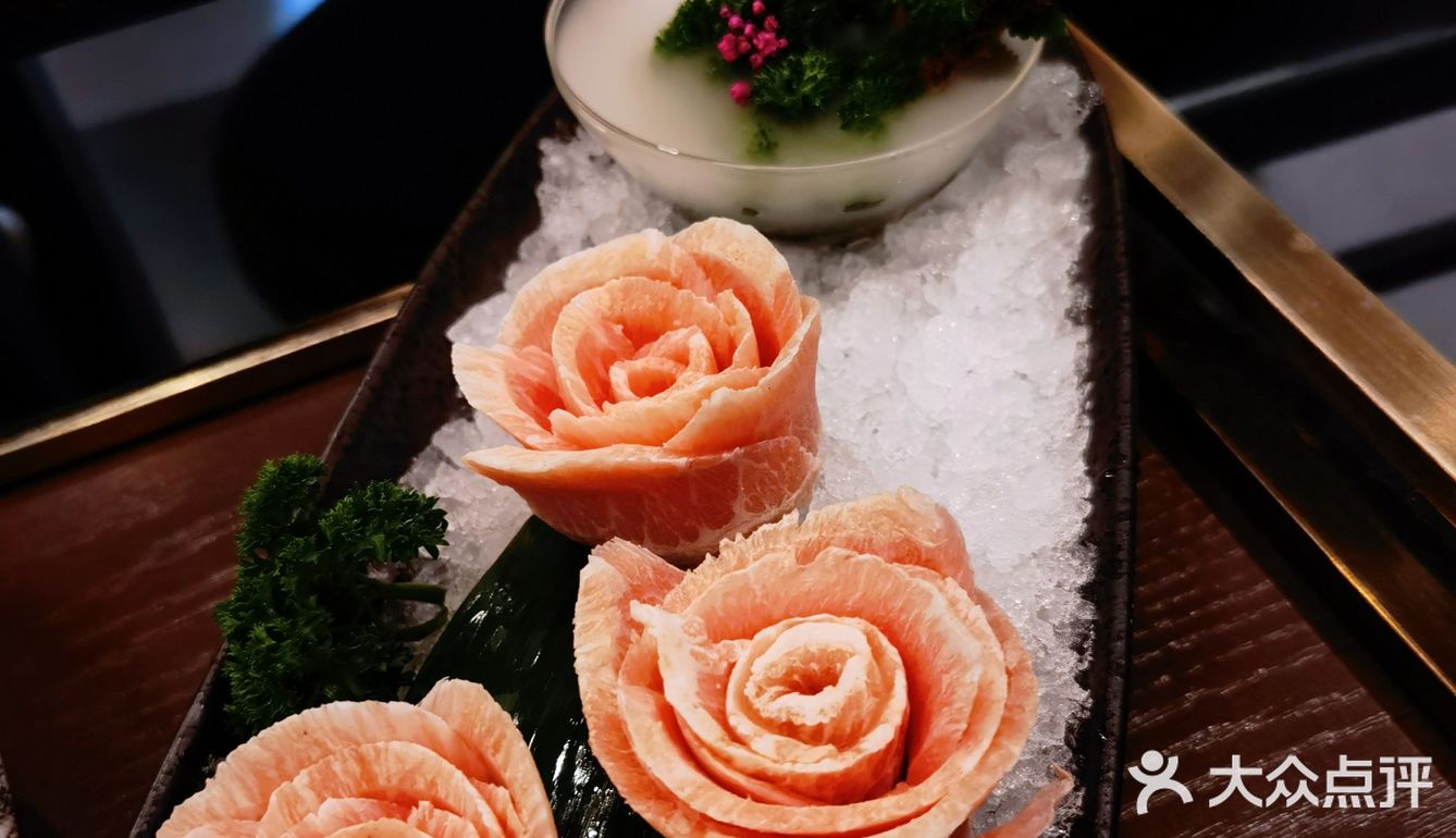 元宵节全家欢聚一堂吃火锅再适合不过了
