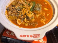 -魏铭鱼头捞饭(晋阳路店)
