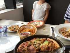 -必胜客(武汉欢乐谷店)