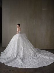 -MISS MIA 婚纱品牌馆