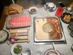 -尚尚仙·酸汤猪手·猪肚鸡火锅(华联万柳购物中心店)