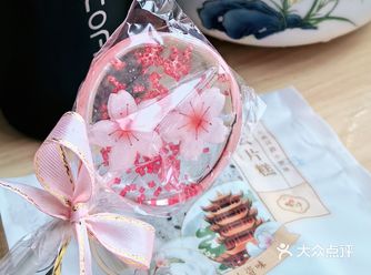 雨中，樱花甜点＋咖啡，不一样的浪漫