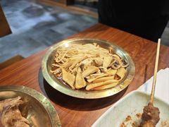 -猪啊牛呀羊啊铜盘烤肉(正大广场店)