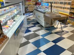 -85度C(生甜甜圈研究工坊·上海平凉店)
