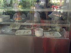 -溢香专业制作饺子云吞(莲花二村店)