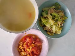 -乐禧母婴全自营月嫂(宝山店)