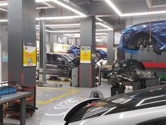 -爱车行 奥迪 奔驰 宝马 保时捷 路虎 专业 维修保养 原厂 奥迪改装升级 中心(静安店)