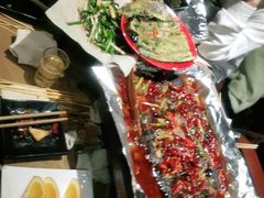 -何师烧烤·香辣蟹·川菜·30年老品牌(太古里旗舰店)
