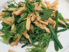 丝瓜尖炝拌腐竹-天和晟烤鸭店(世纪坛店)