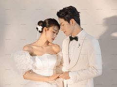 -经典婚纱摄影美学馆·私人定制