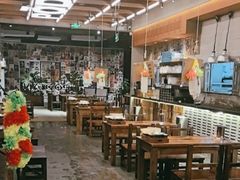 -破店肥哈·东北烧烤(南山保利店)