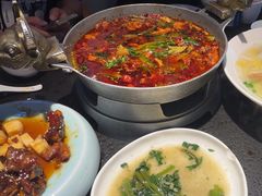 -万重锦·人文川菜馆(骡马市店)