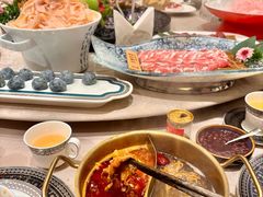 -小天鹅火锅·一线江景洪鼎旗舰店(洪崖洞店)