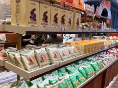 -沪上阿姨·臻选茶饮(上海环球港店)