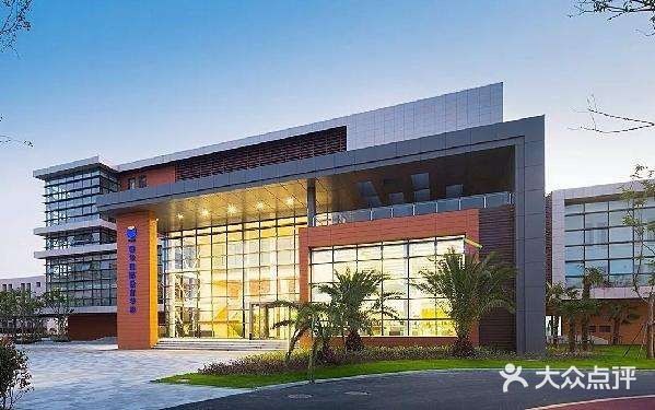 上海耀华临港校区，国际化的典范