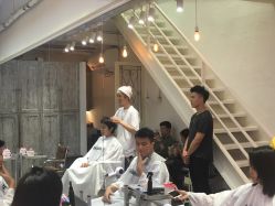 点击看大图 -Godhands美发设计沙龙