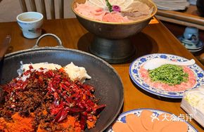 Yunan San Handcrafted Spicy Red Soup Pot