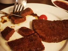 俄式香扒果木牛排-优典私语西餐咖啡