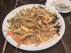 -喜乐餐厅•灯笼虾球首创者•本地小海鲜(二马路店)