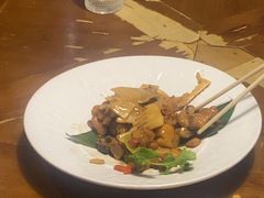 -雀舞云南菜(天津天河城购物中心店)