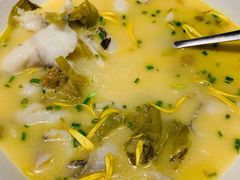 酸菜鱼片汤-避风塘(宝山万达店)