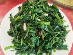-明月食府(二区干二路店)