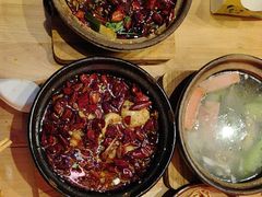 -有红鸡毛店·砂锅菜(抚琴夜市店)