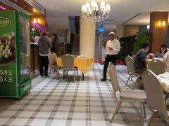 -鹏城人家海鲜酒家·23年老字号(较场尾店)