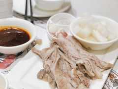 手抓羊肉半斤-贯贯吉·清真餐厅(浙江中路店)