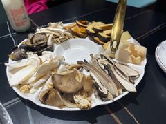 -野菌皇海景野生菌火锅(滨海大道店)
