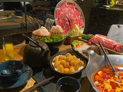 -湊湊火锅·茶憩(南京东路悦荟店)