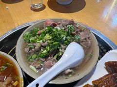 -大众跷脚牛肉馆·非遗传承单位(峨眉山店)