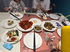 -四海一家自助餐(益田假日广场店)