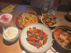 -云海肴·汽锅鸡·云南菜(天山百盛优客店)