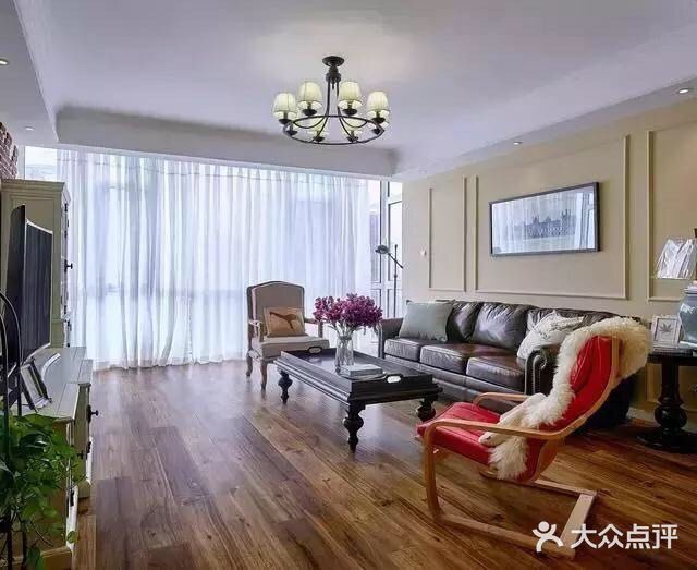 美式风装修的130㎡大户型，这样的装修配色，很优雅