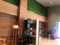 -湛江远扬YOUNG咖啡主题酒店(赤坎老街店)