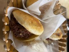 -闫家驴肉老店(华电一校店)