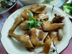 -银峰农庄·特色烧鸡·鲜无花果浸鸡