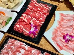 溜达猪五花肉-草原塞蛮羊火锅城(港湾店)