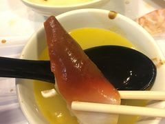 -鲜入围煮花胶鸡海鲜火锅