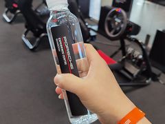-上海保时捷体验中心