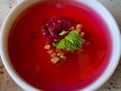 鲜火龙果冰粉-老佛爷铜炉蛙锅(挂绿店)